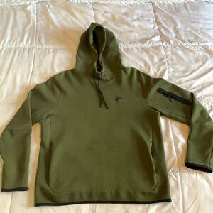 Nike Tech Fleece Pullover Hoodie w/ Pockets